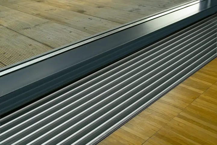 Linear rács Variotherm padlócsatorna fűtők részére
